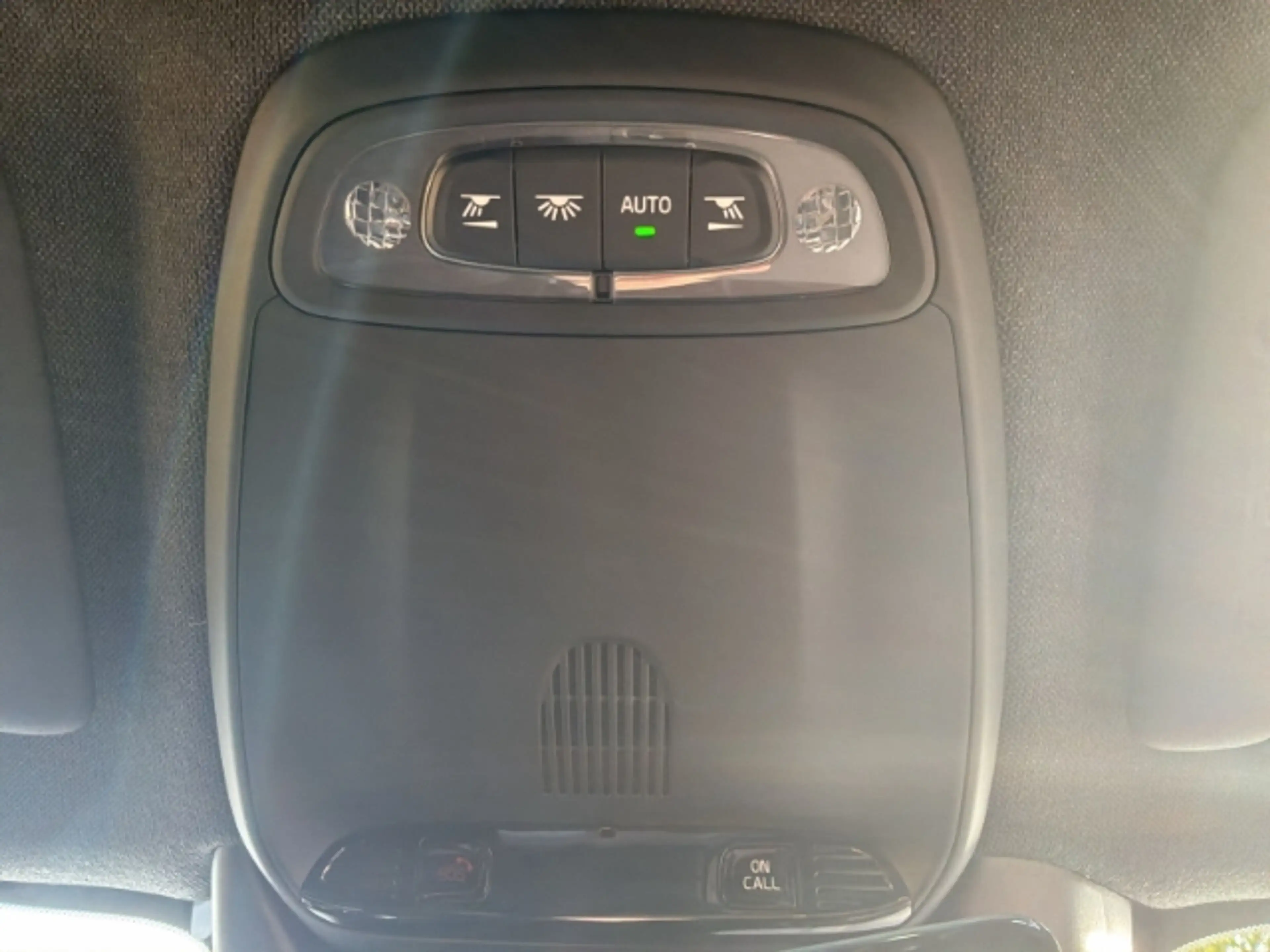 Volvo XC40 R Design 2WD D3 EU6d-T Navi 360 Kamera LED El. Hec — photo 14