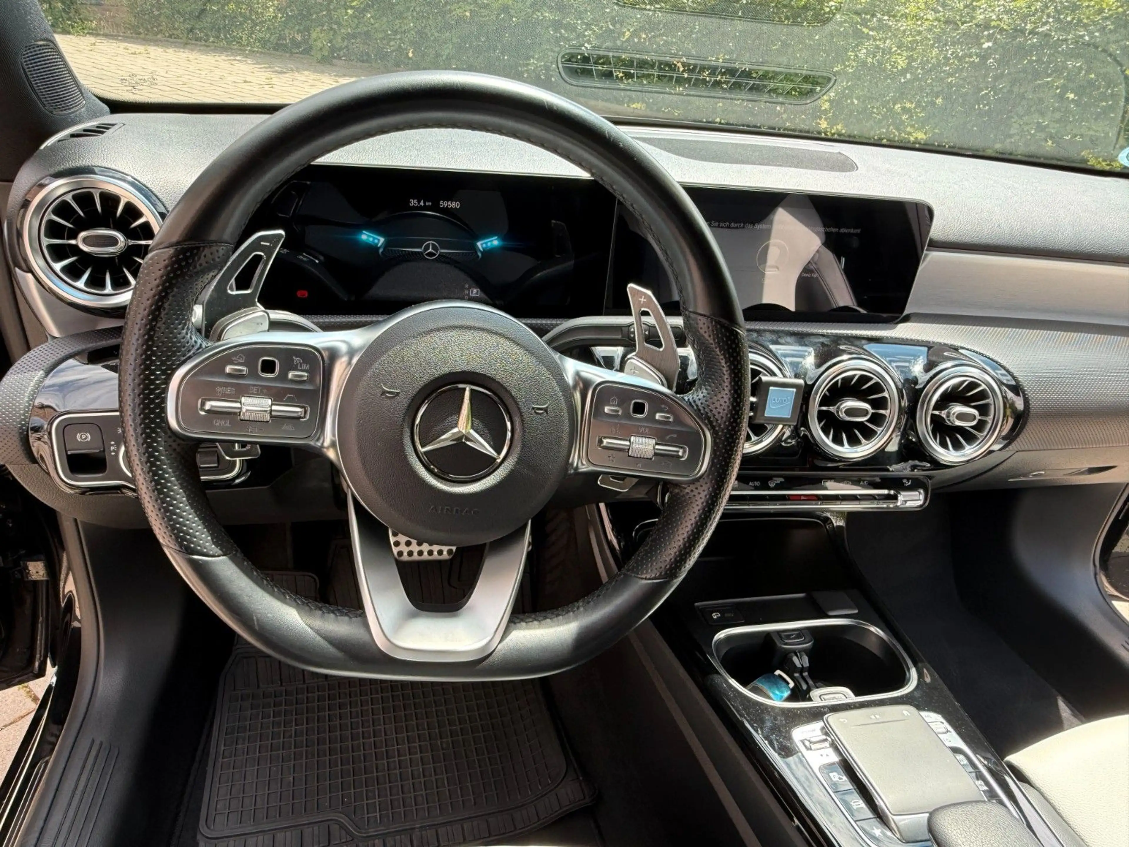 Mercedes-Benz A 200 AMG Line*LED*Distronic*19-Zoll*Kamera*Top* — photo 14