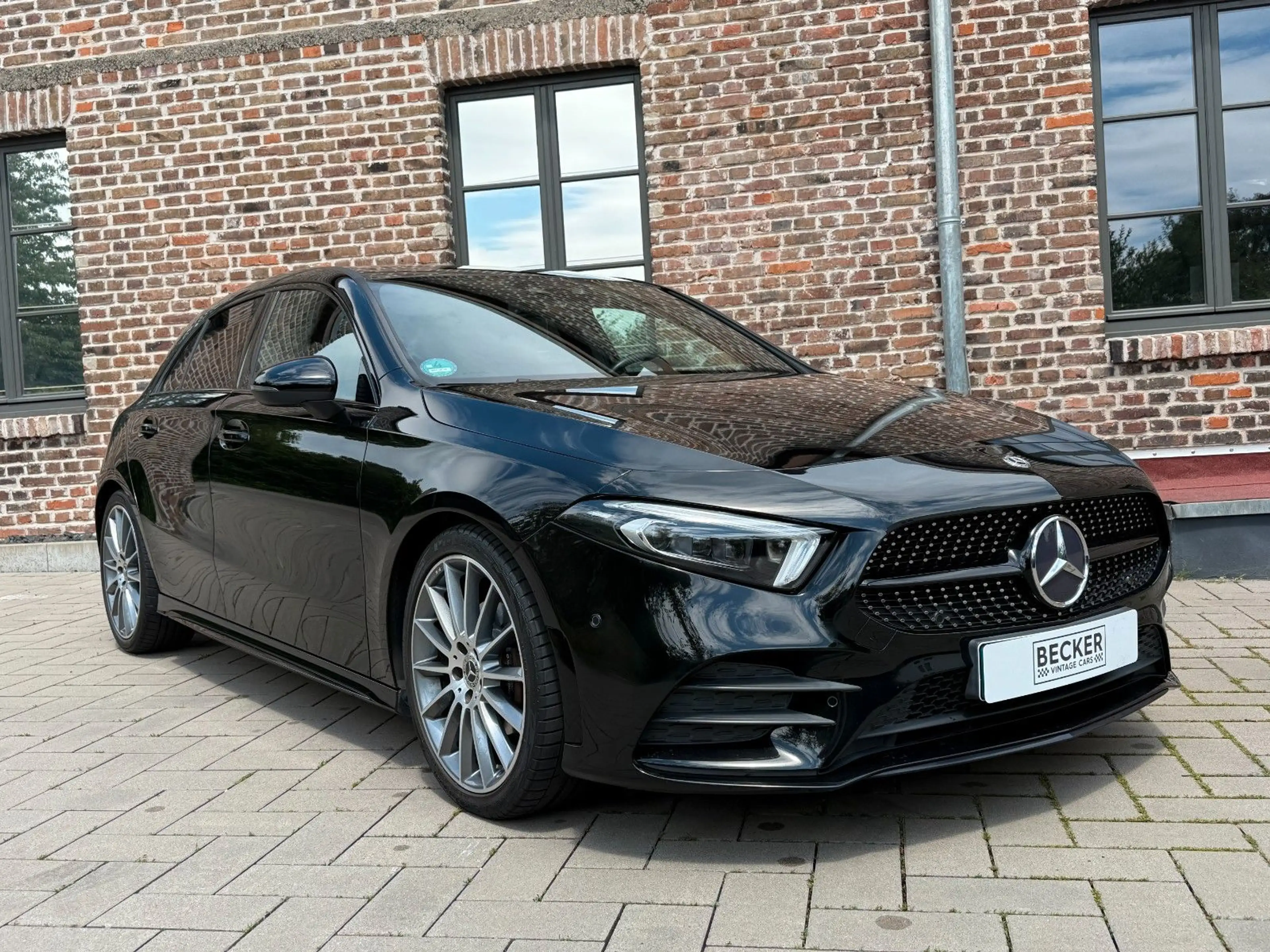 Mercedes-Benz A 200 AMG Line*LED*Distronic*19-Zoll*Kamera*Top*