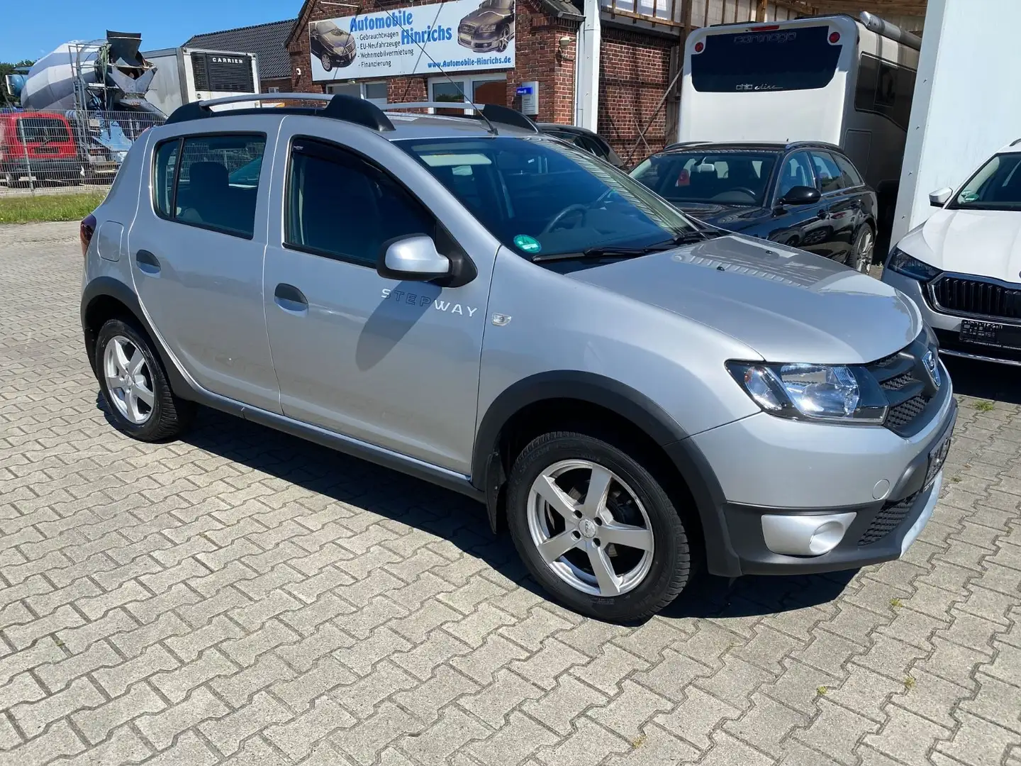 Dacia Sandero II Stepway Ambiance Серебристый - 1