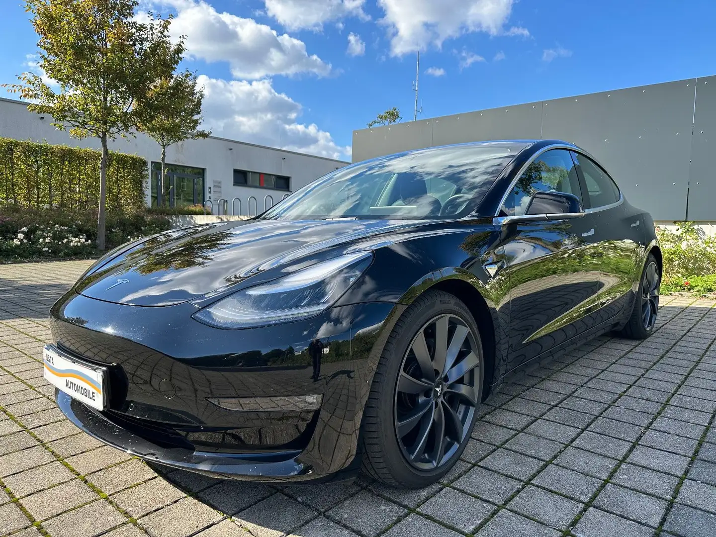 Tesla Model 3 Long Range Dual AWD Noir - 1