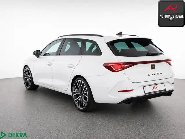 Cupra Leon view 3