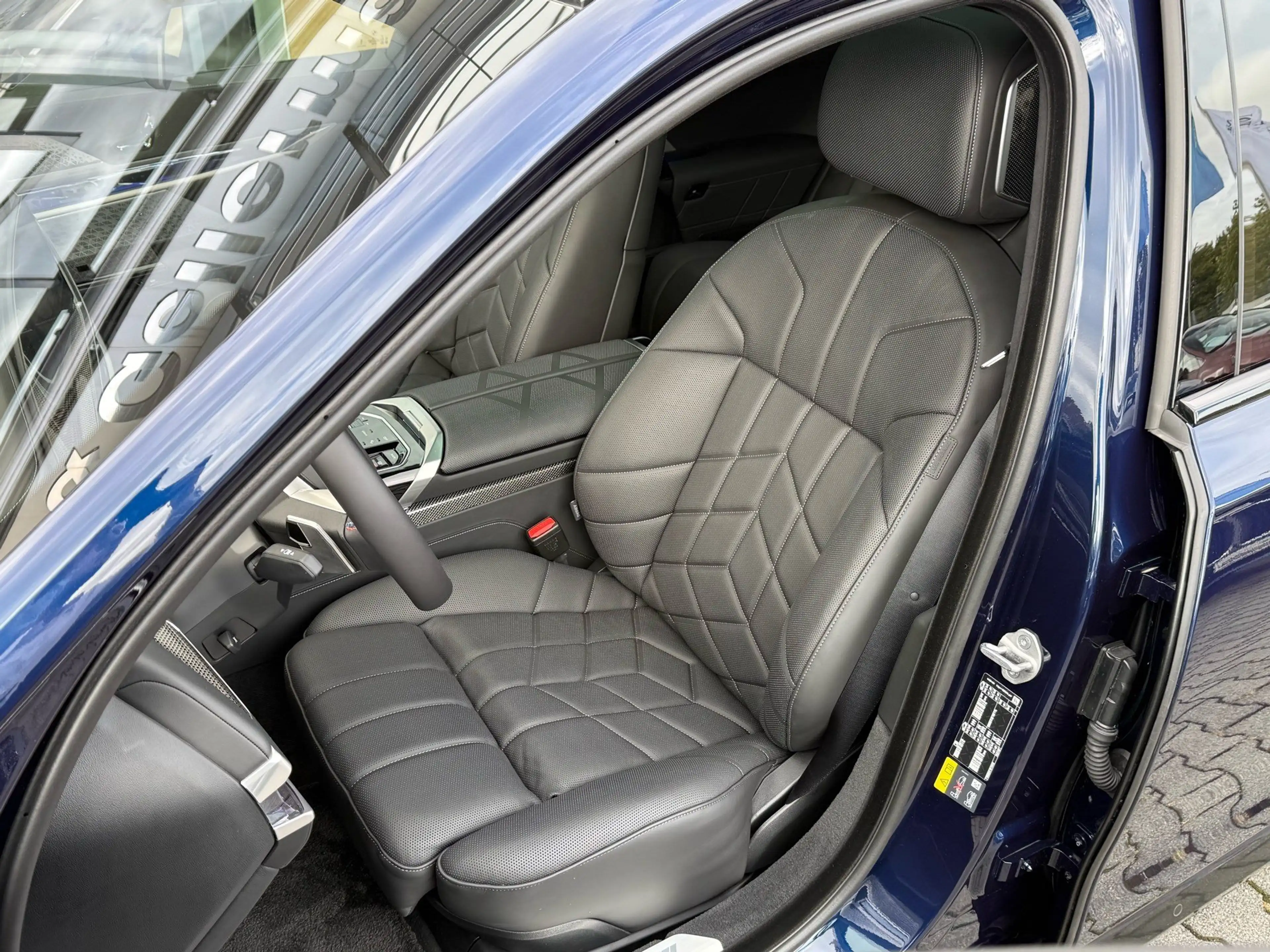 BMW i7 M70 xDrive M Performance Paket Ex.LoungeSeat. — photo 10