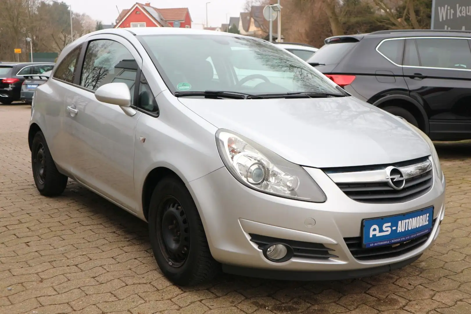 Opel Corsa D Innovation *KLIMA/SHZ/PDC* Silber - 1