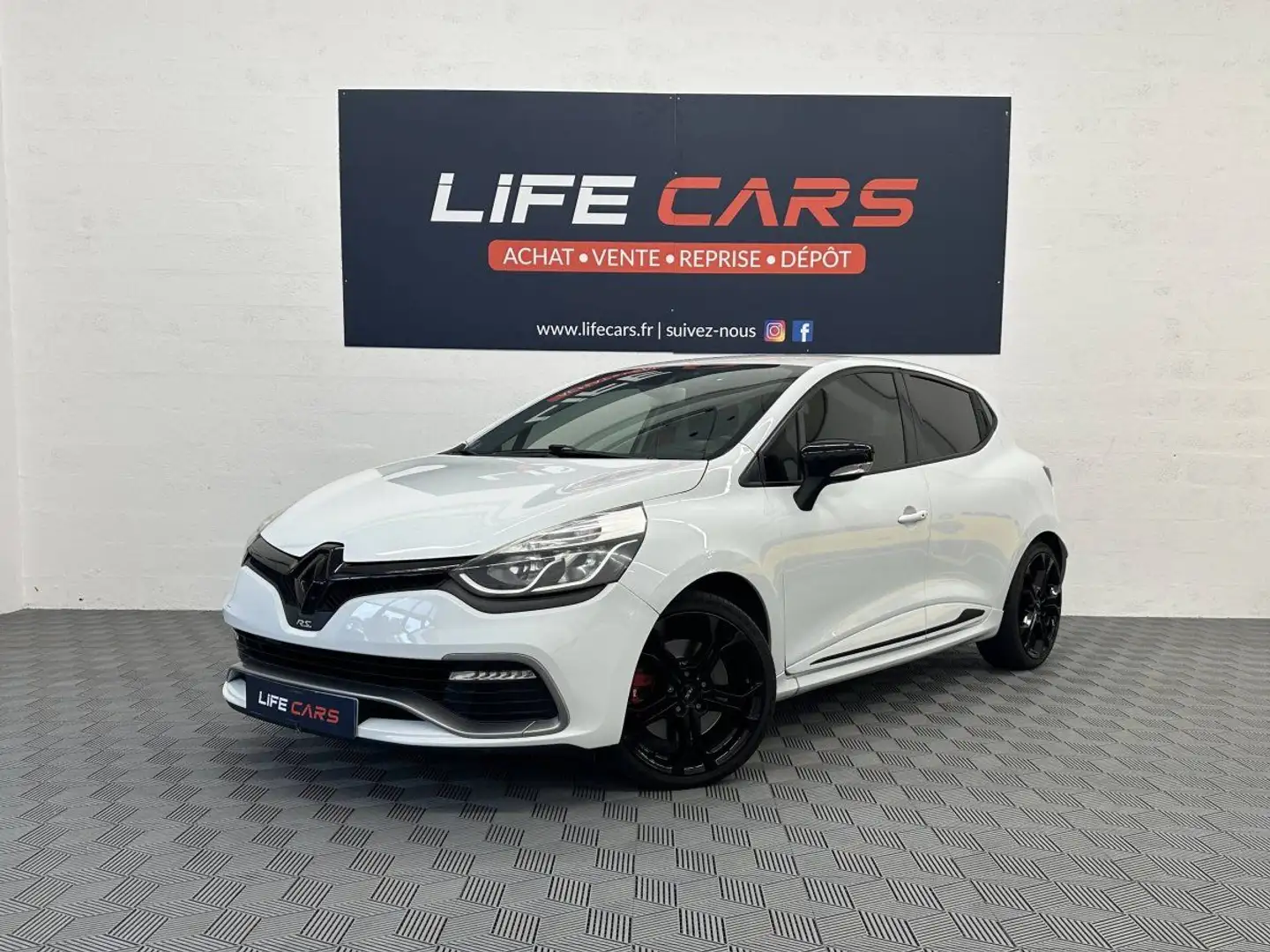 Renault Clio IV (B98) 1.6 T 200ch RS EDC 2015 Entretien Française 3 ème main Blanc - 1