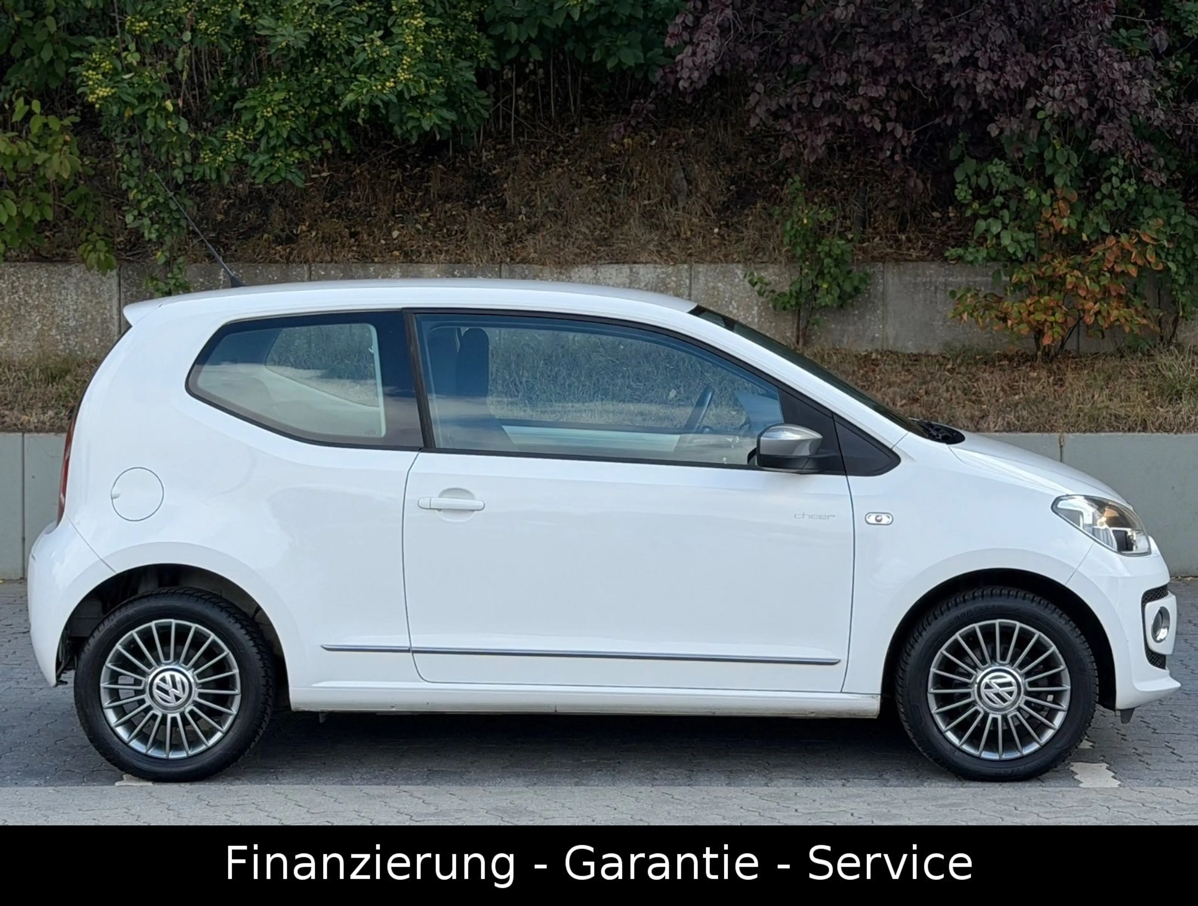 Volkswagen up! cheer up!/SHZ/KLIMA/75PS/TÜV NEU/2HAND — photo 4