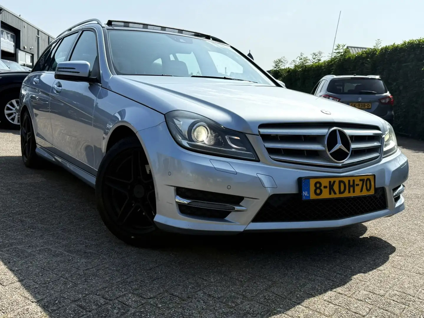 Mercedes-Benz C 180 Estate AUTOMAAT AVANTGARDE XENON/NAVI/LEER/PANO/ST Grijs - 2