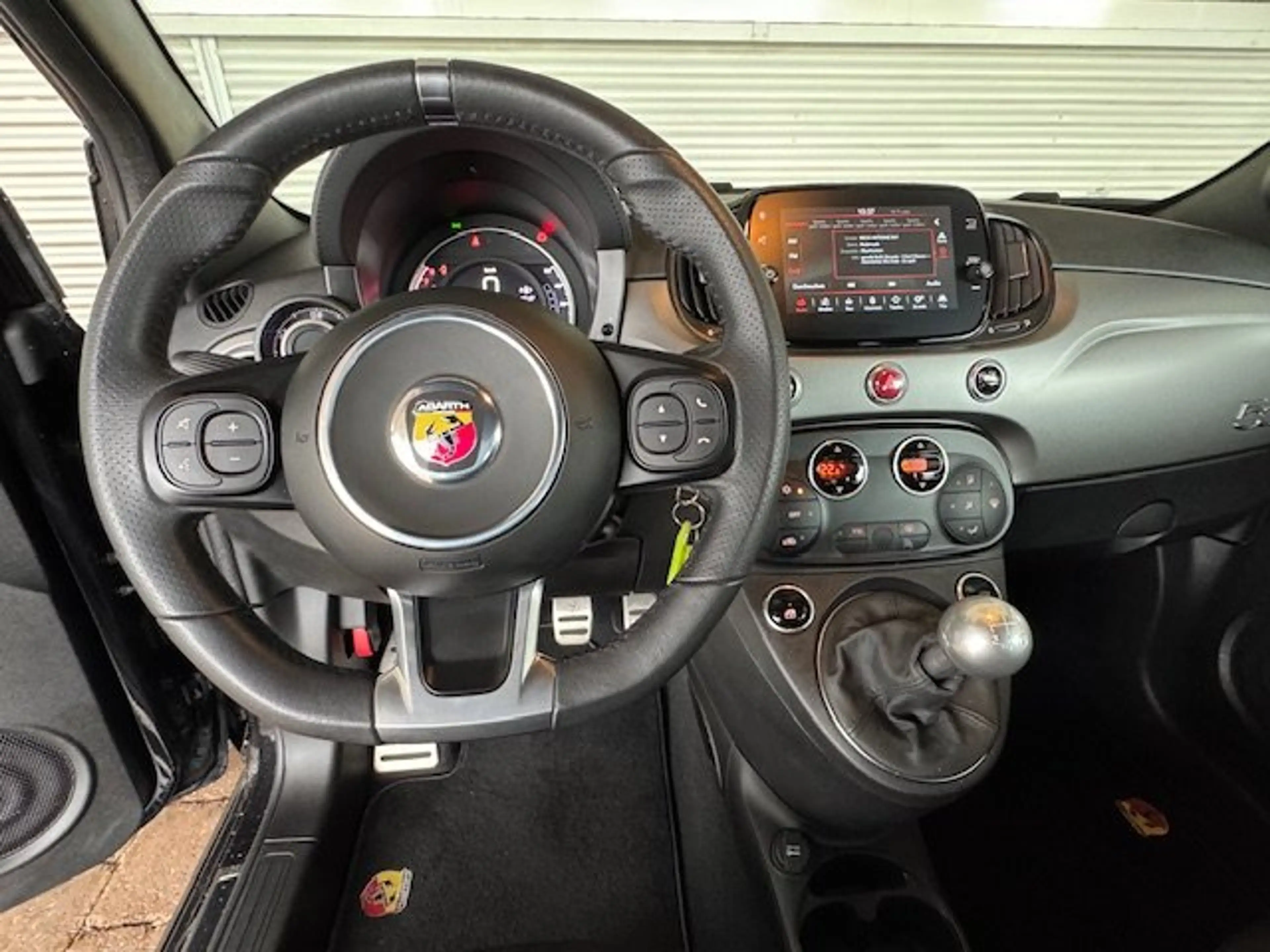 Abarth 595 PDC Klimaautom. DAB NAVI Scheckh. NUR 7.300 KM — photo 14