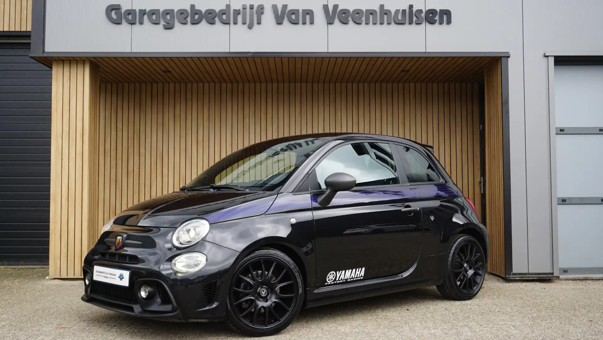 Abarth 595 1.4 T-Jet 165pk Monster Energy Yamaha *Gelimiteerd - 1