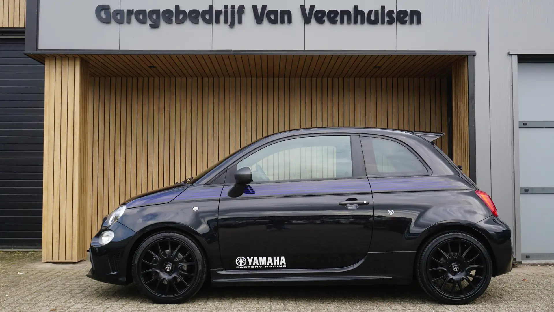 Abarth 595 1.4 T-Jet 165pk Monster Energy Yamaha *Gelimiteerd - 2