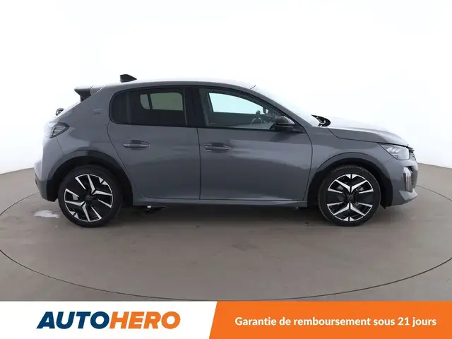 Peugeot 208 view 7