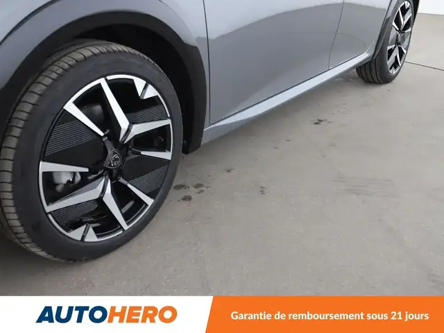 Peugeot 208 view 28