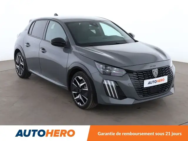 Peugeot 208 view 8