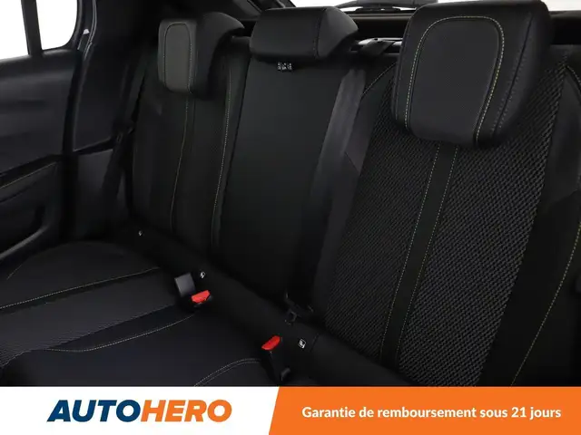 Peugeot 208 view 14