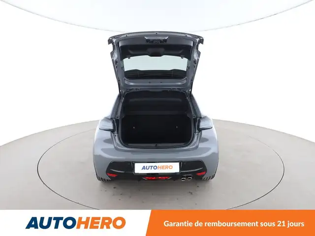 Peugeot 208 view 16