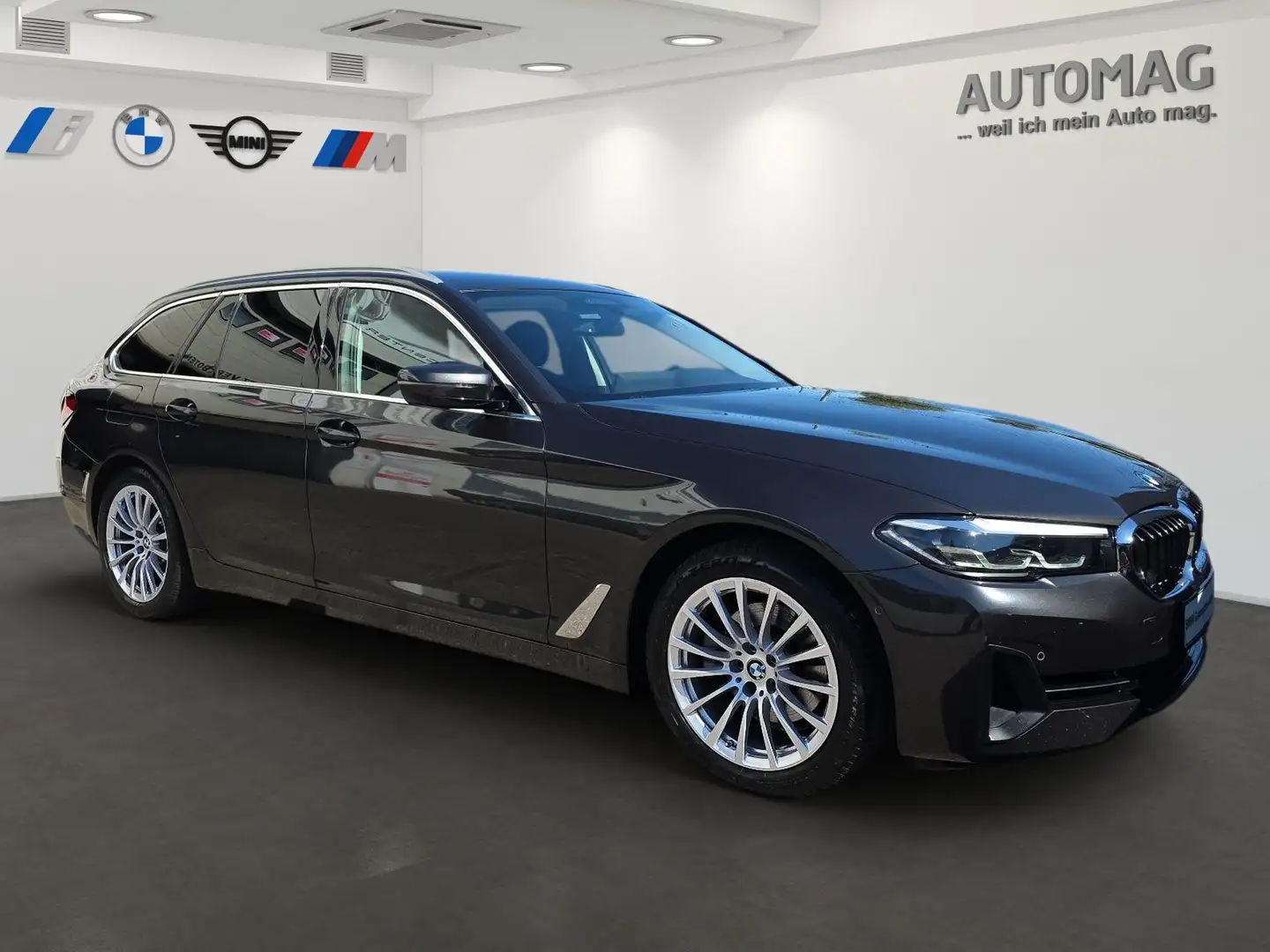 BMW 520 d xDrive AHK*Stop&Go*ParkAssist*Harman/Kardon*Stan Grau - 2