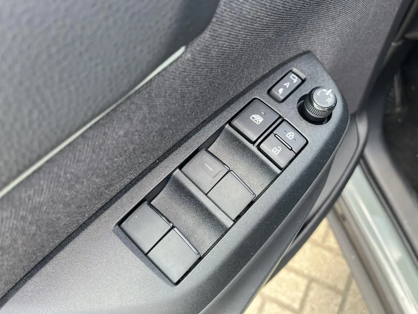 Toyota Yaris Cross 1.5 Hybrid 130 Launch Edition Groen - 2
