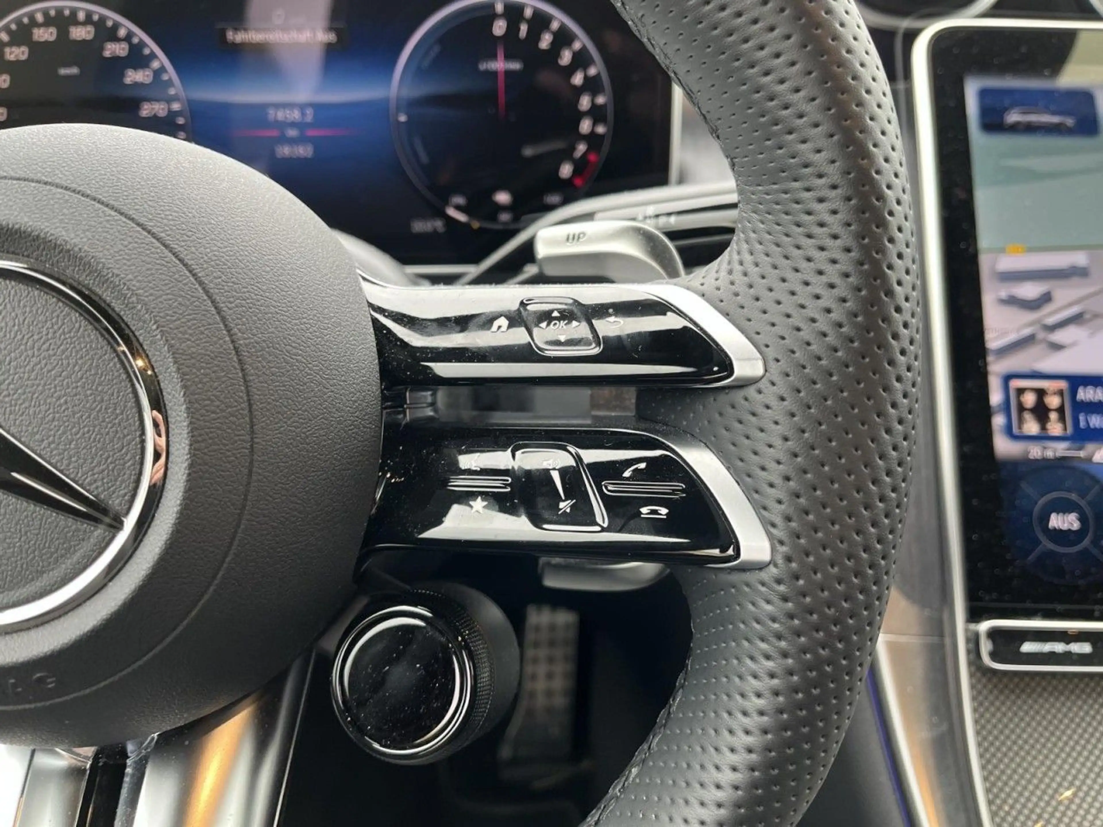 Mercedes-Benz GLC 63 AMG GLC 63 S E AMG Performance — photo 15