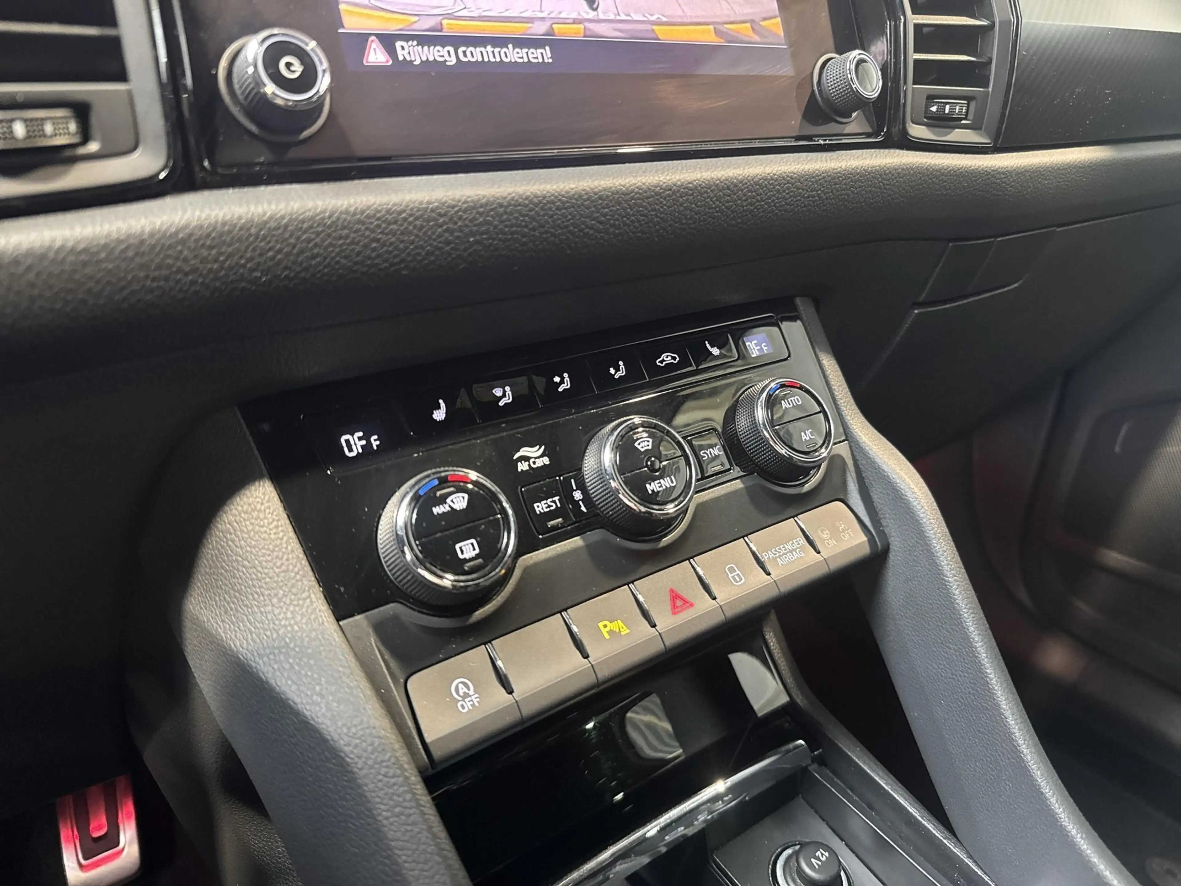 Skoda Kodiaq 1.5 TSI Sportline Business | Achteruitrijcamera | — photo 11