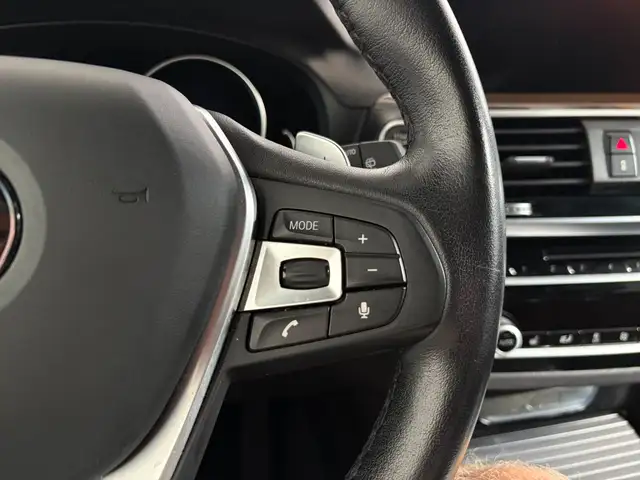 BMW X3 view 12