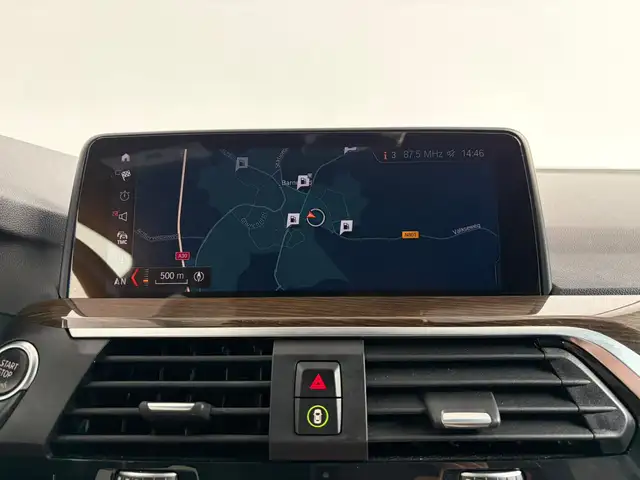 BMW X3 view 21