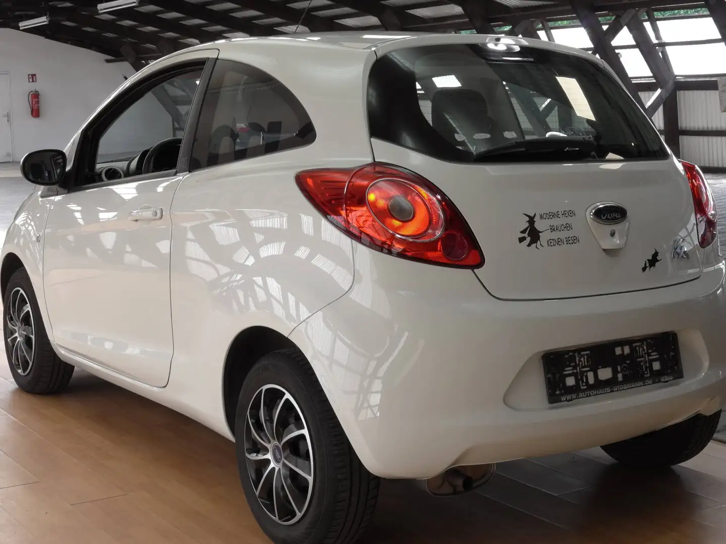 Ford Ka/Ka+ Ka 1.2 Start-Stopp-System Cool Bílá - 2