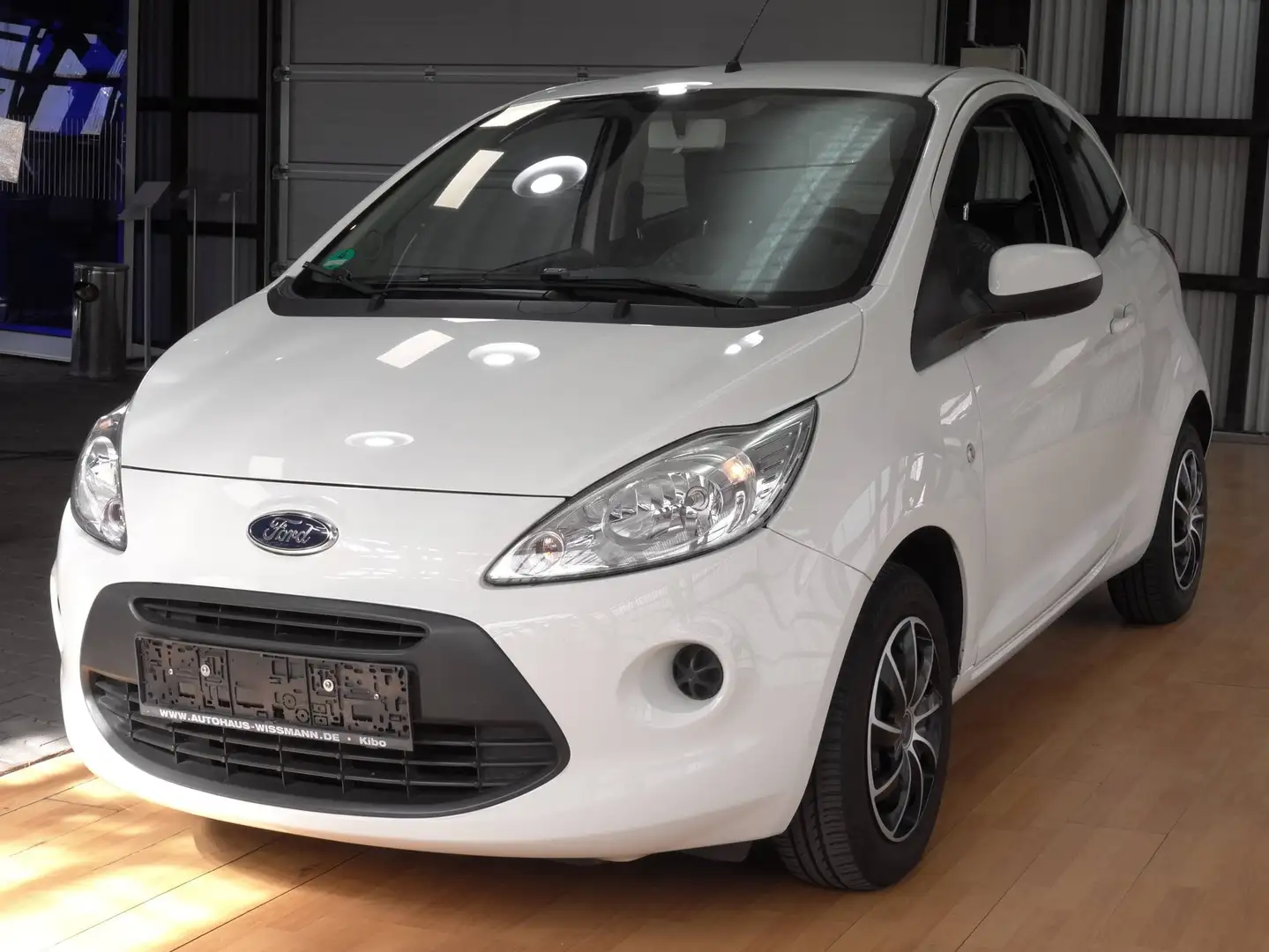 Ford Ka/Ka+ Ka 1.2 Start-Stopp-System Cool Bílá - 1