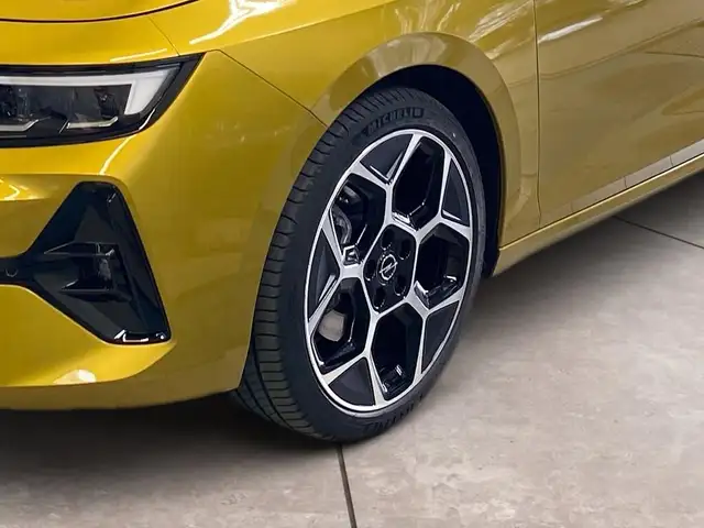 Opel Astra view 15