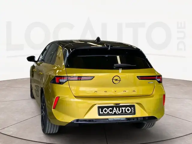 Opel Astra view 21