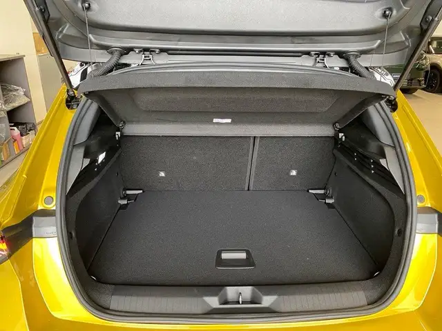 Opel Astra view 9