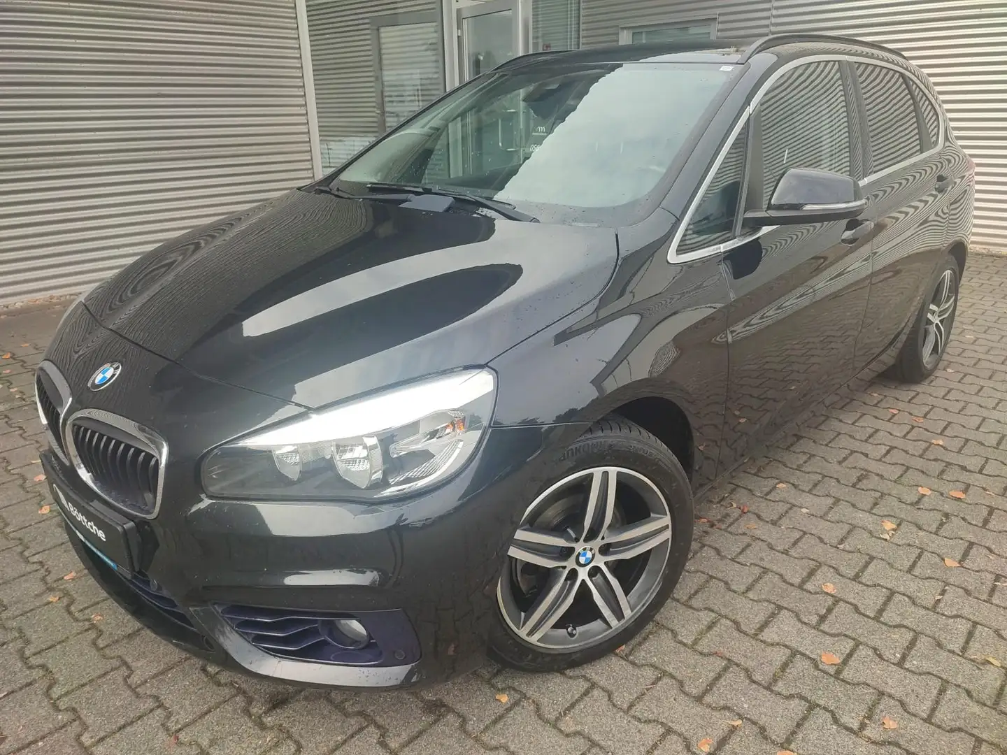 BMW 218 i PDC/LMF/Navi/Shz/Klimaauto Schwarz - 2