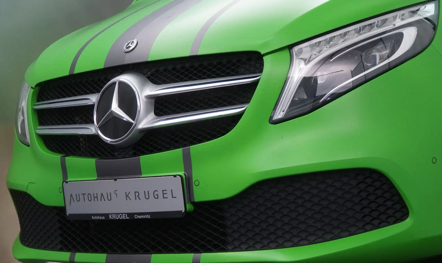 Mercedes-Benz V 250 Sport  EDITION 4MATIC lang Crazy Color! Vert - 2