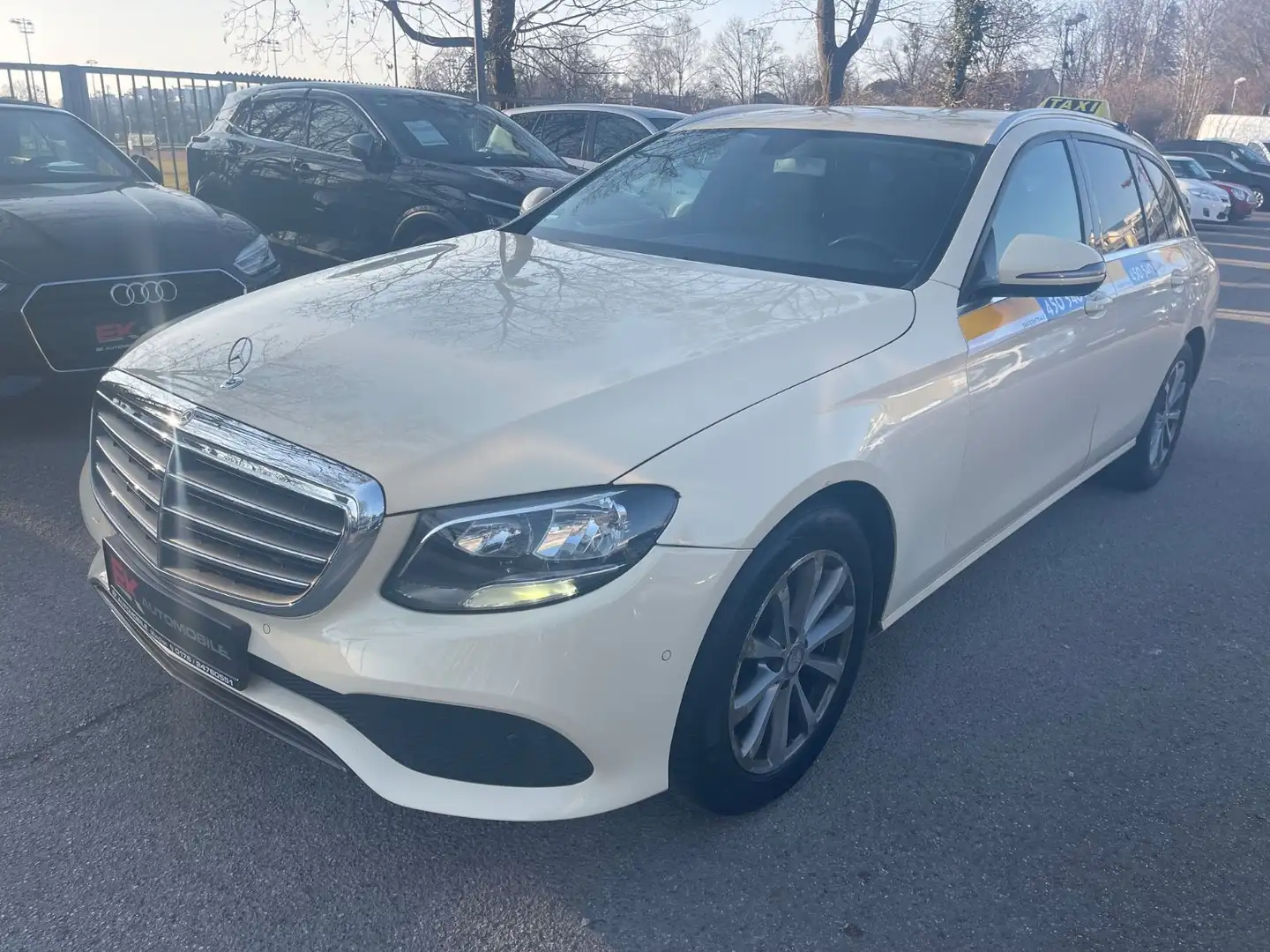 Mercedes-Benz E 220 E -Klasse T-Modell E 220d Aut Leder Kamera - 1