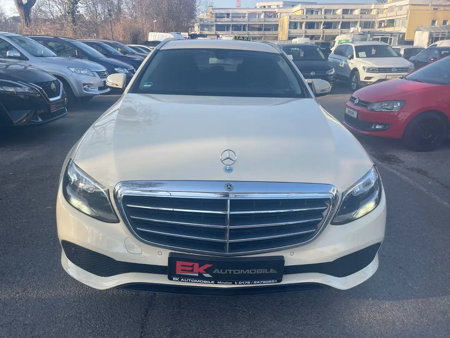 Mercedes-Benz E 220 E -Klasse T-Modell E 220d Aut Leder Kamera - 2