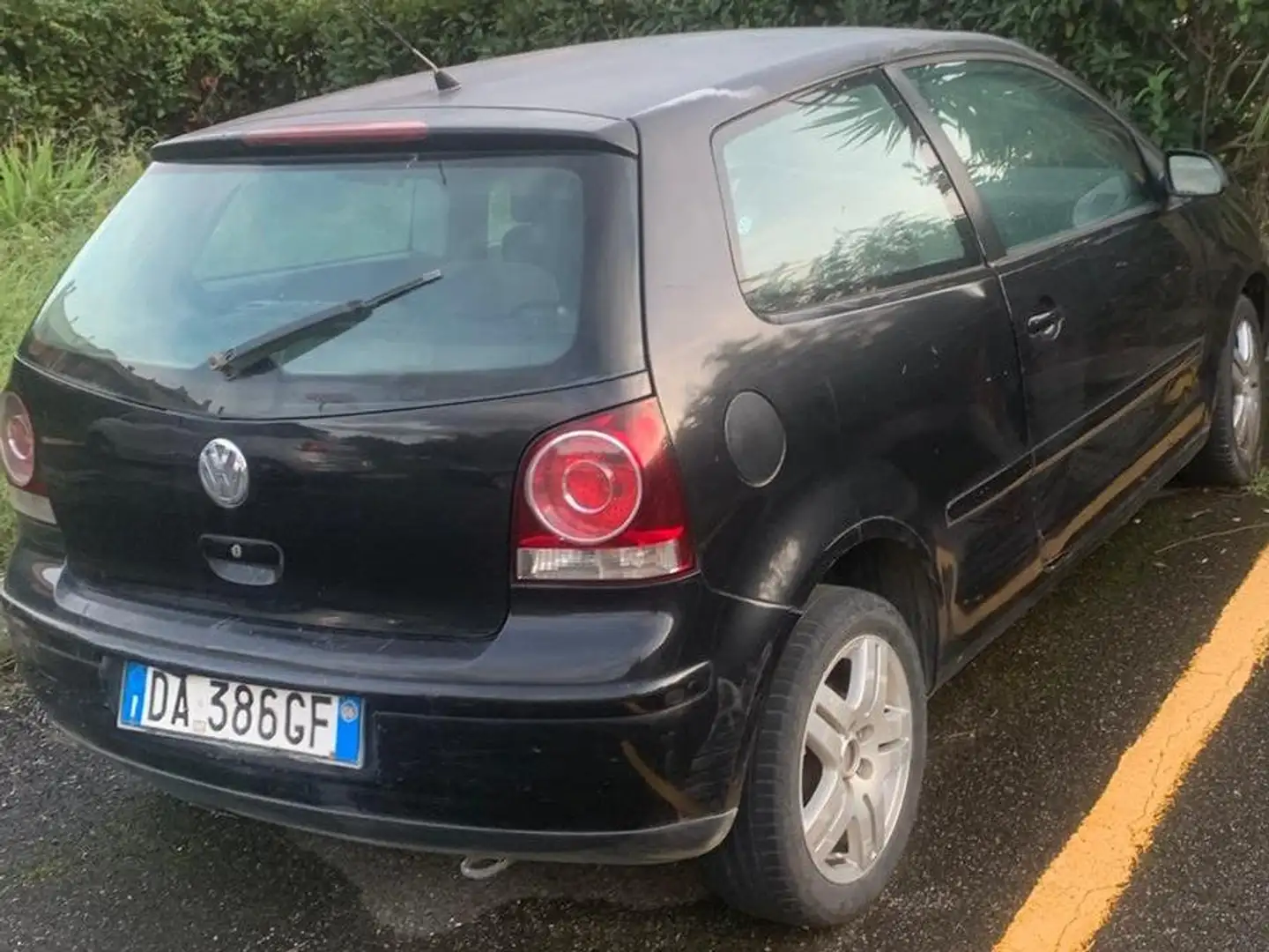 Volkswagen Polo Polo IV 2005 3p 1.4 tdi Comfortline 80cv Nero - 1