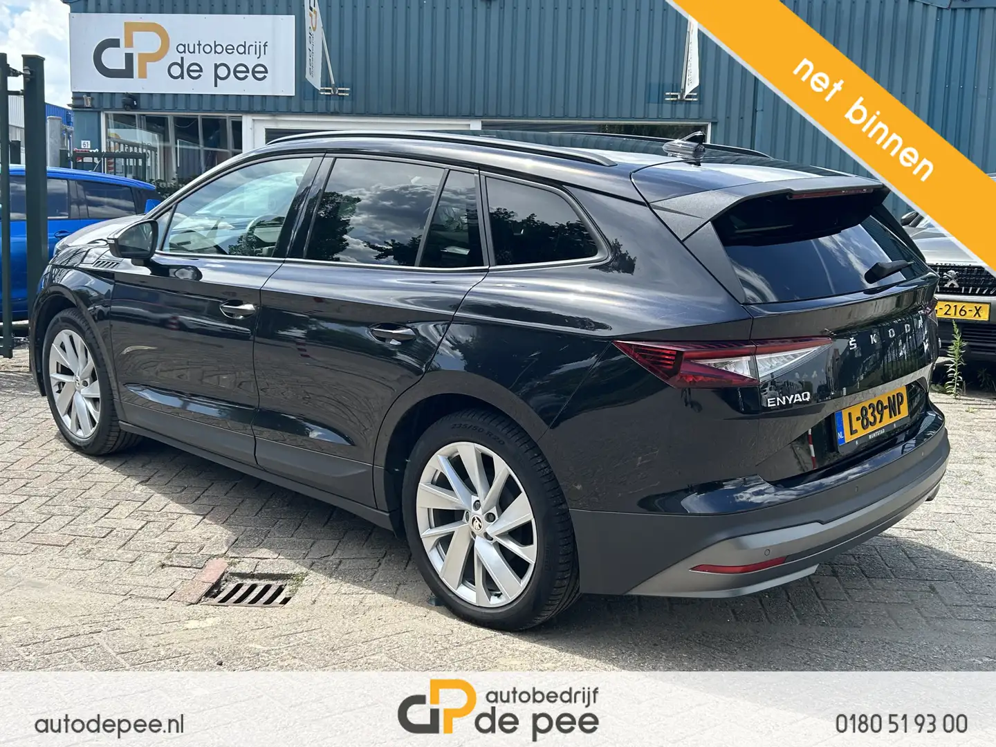 Skoda Enyaq iV 60 First Edition GARANTIE/CLIMA/CARPLAY/ADAP.CR Zwart - 2