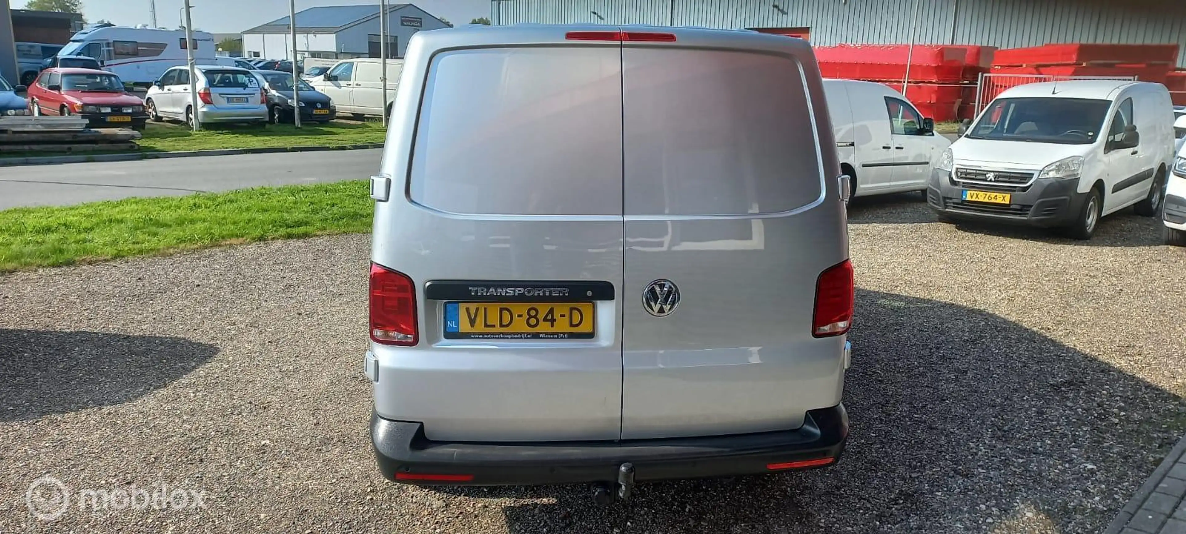Volkswagen T6.1 Transporter 2.0 TDI L2H1 28 — photo 3