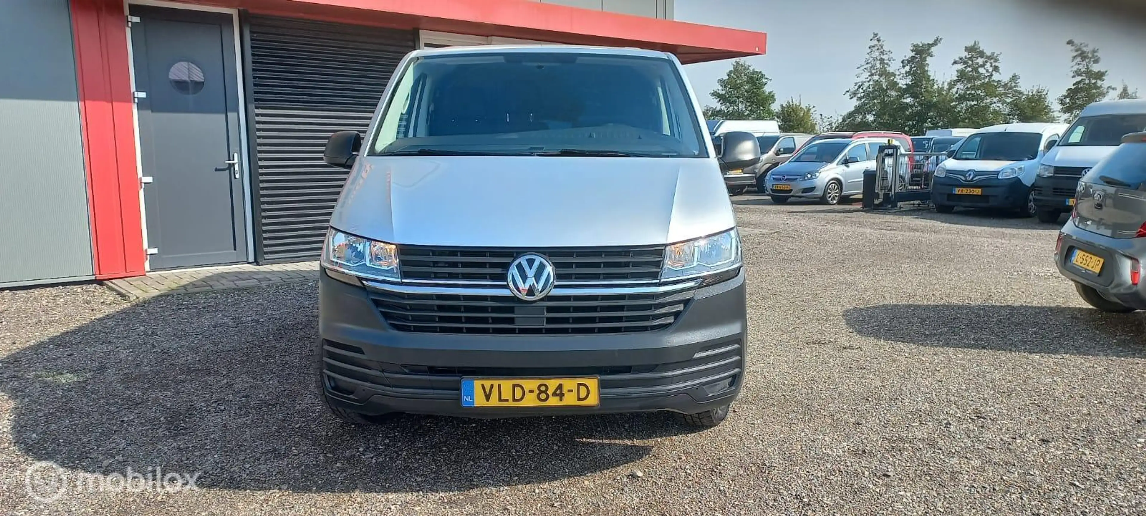 Volkswagen T6.1 Transporter 2.0 TDI L2H1 28 — photo 2