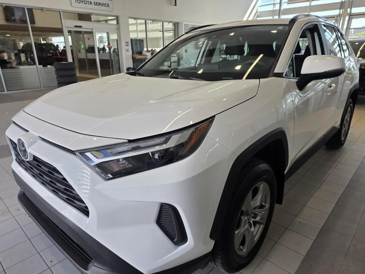 Toyota RAV 4 снимка Toyota RAV 4