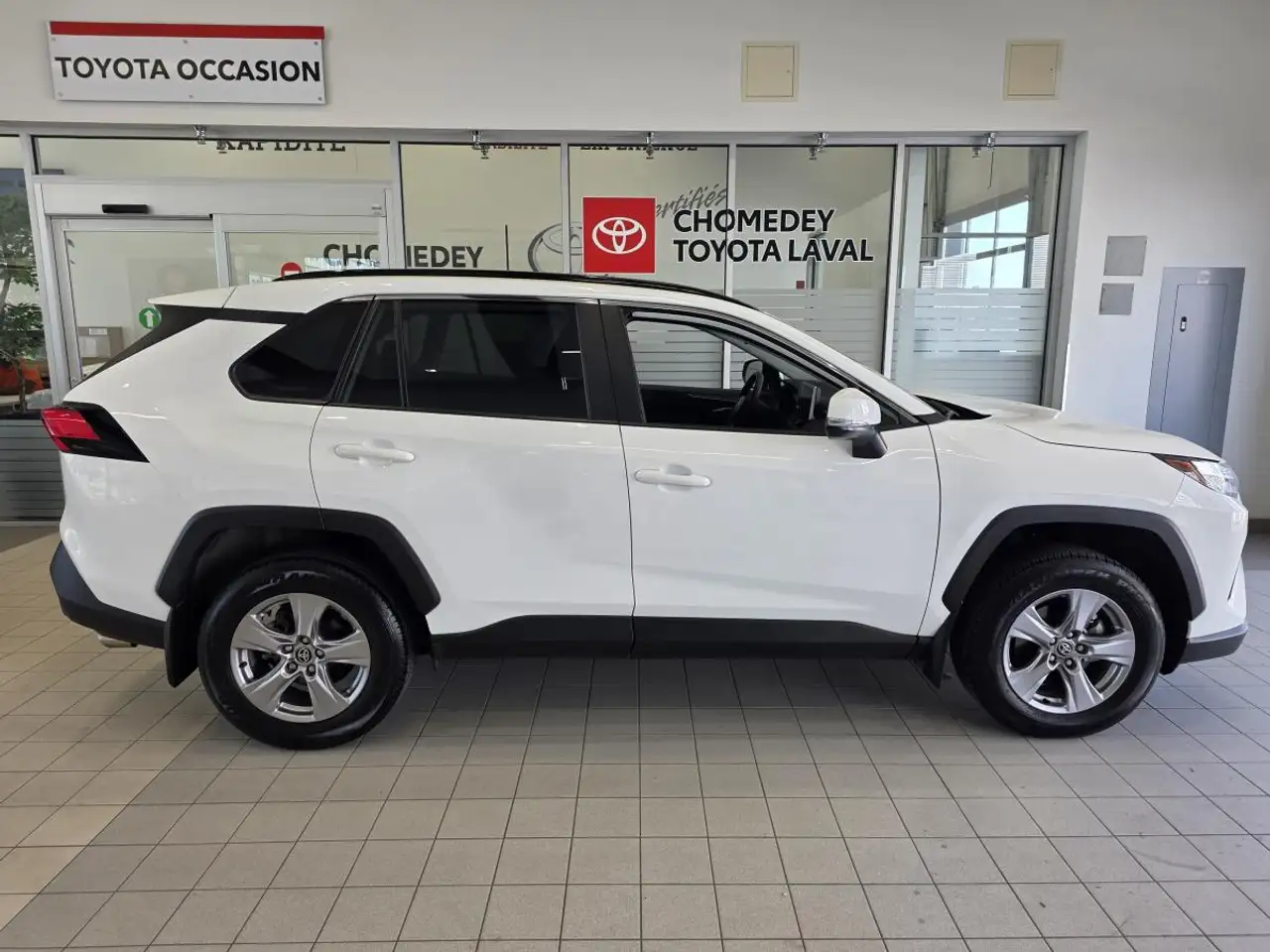 Toyota RAV 4 снимка Toyota RAV 4