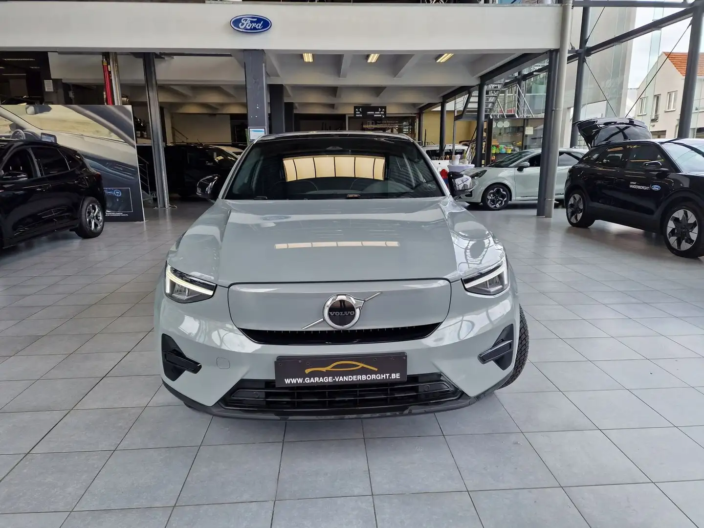 Volvo C40 PLUS EXTENDED RANGE - 2