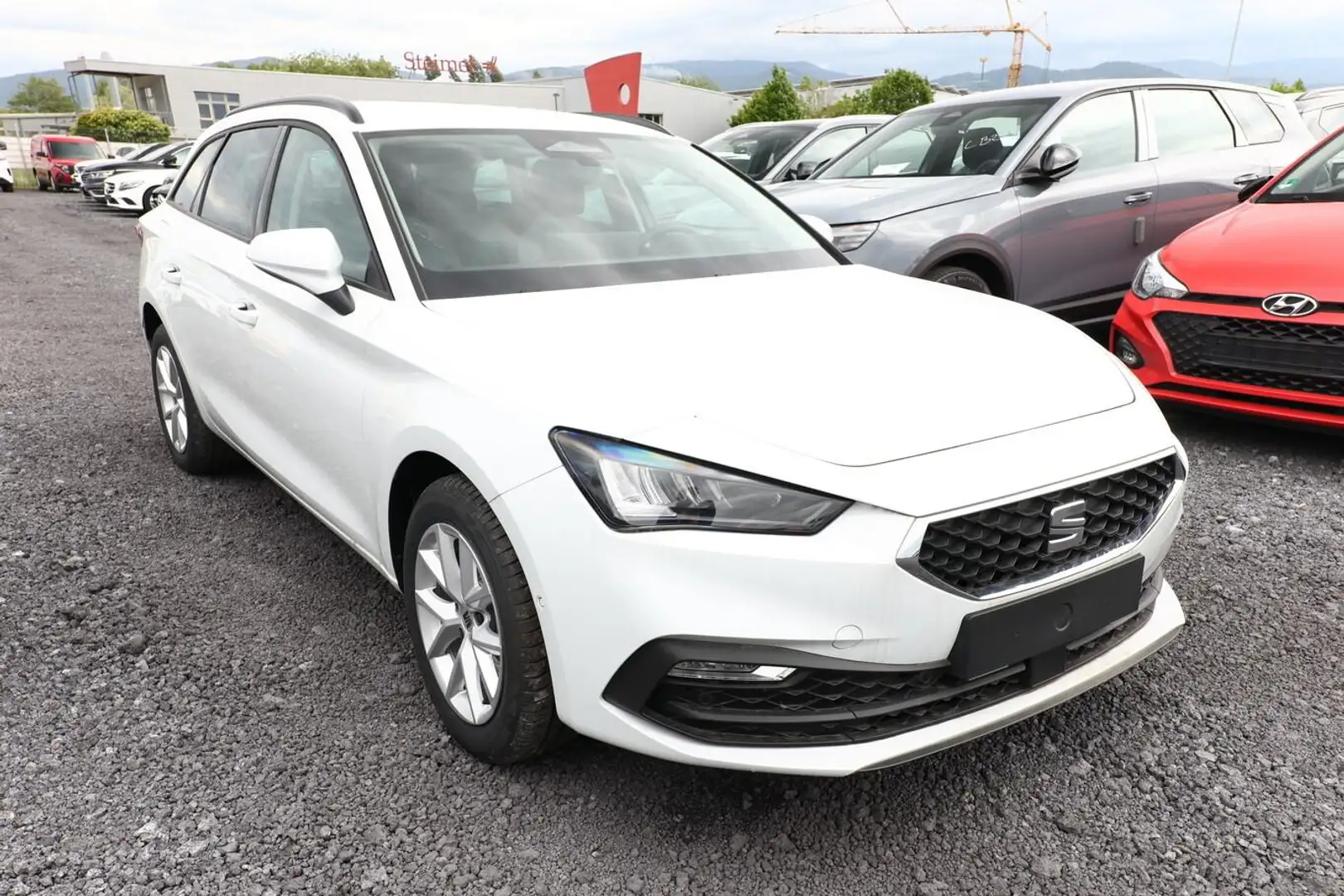SEAT Leon Sportstourer Style ST DSG Nav Kam SHZ Kessy Vir... Weiß - 2