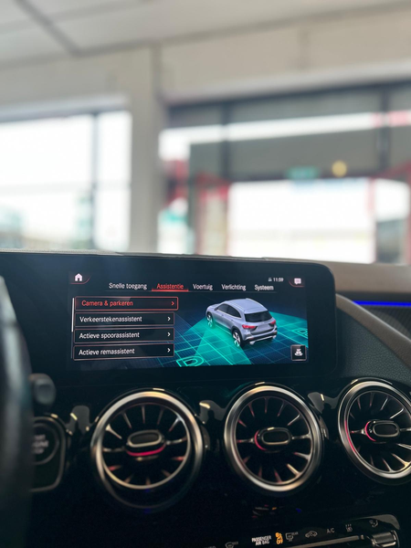 Mercedes-Benz GLA 250 e AMG Line Plug-in Hybride | 20''ICH | Lederen/Alc — photo 18