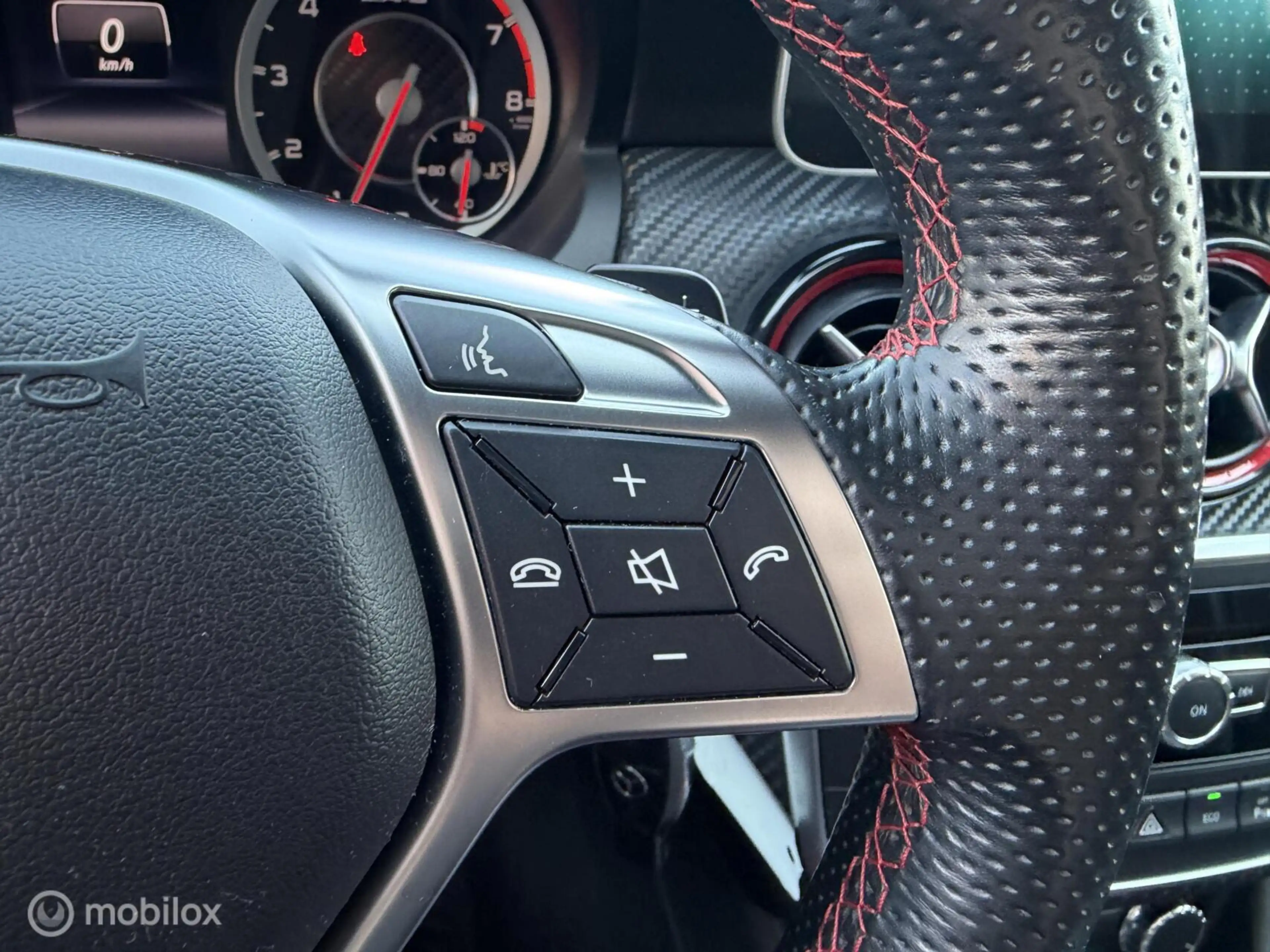 Mercedes-Benz A 45 AMG 4MATIC Edition 1 PANO*SCHAALSTOELEN* — photo 21