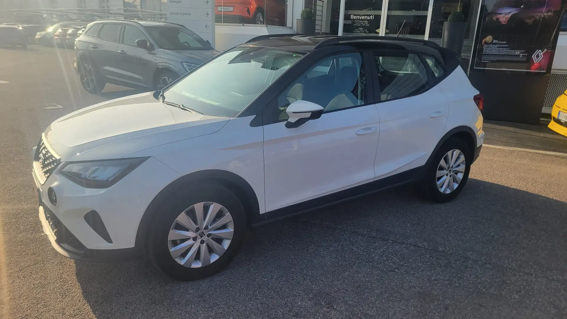 SEAT Arona 1.0 tgi Xperience 90cv Blanc - 2