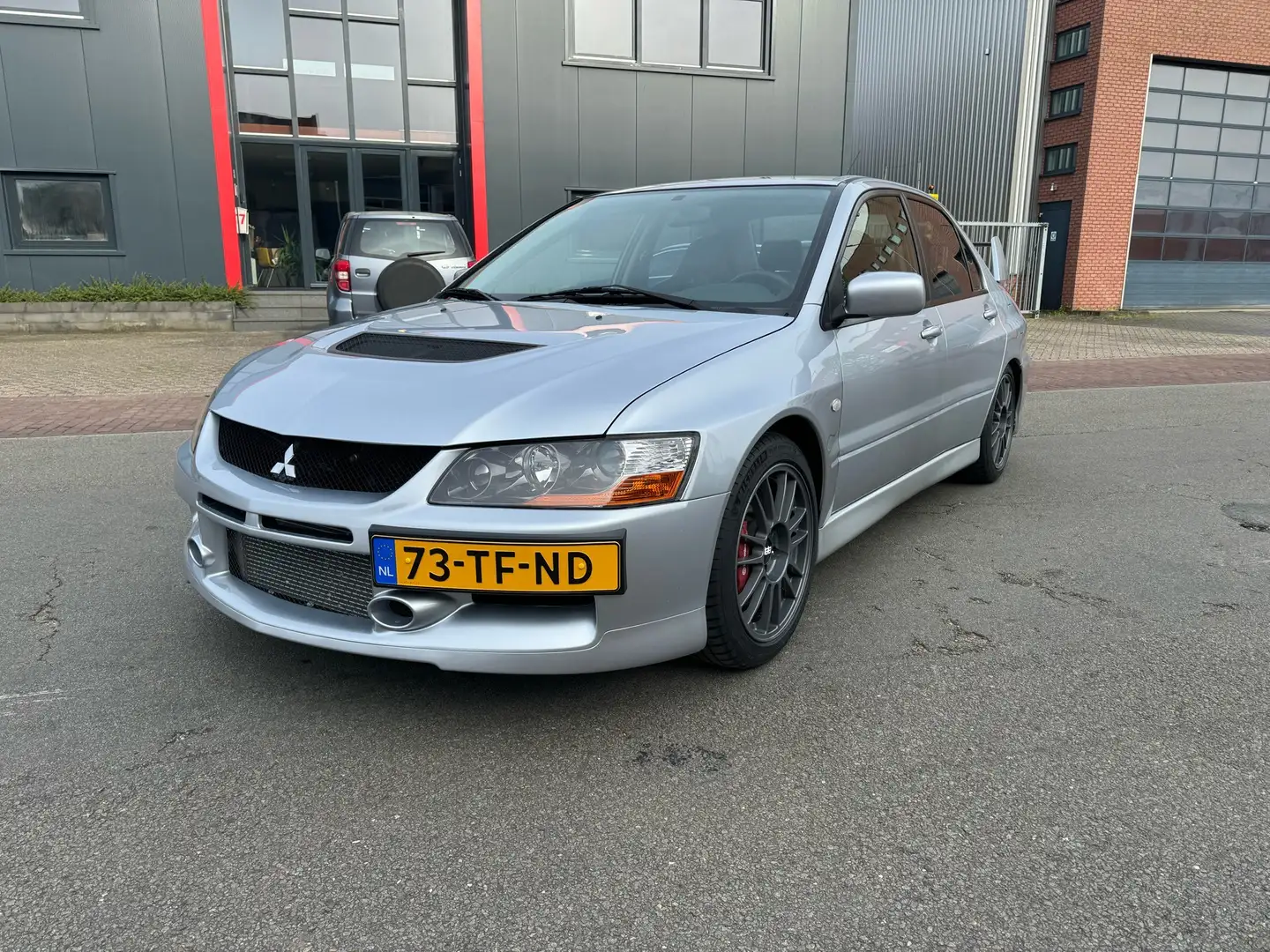 Mitsubishi Lancer EVO IX MR Gris - 1