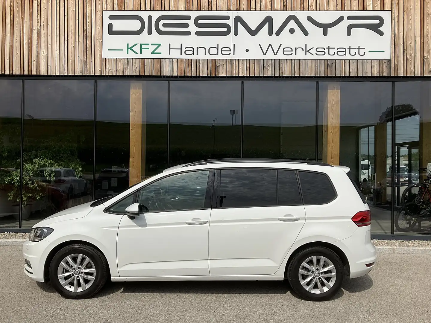 Volkswagen Touran Trendline 1,6 SCR TDI Tempomat Klimaautomatik P... Blanc - 2
