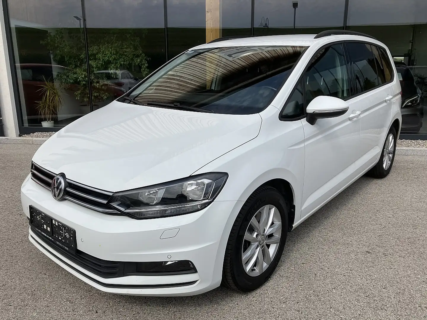 Volkswagen Touran Trendline 1,6 SCR TDI Tempomat Klimaautomatik P... Blanc - 1