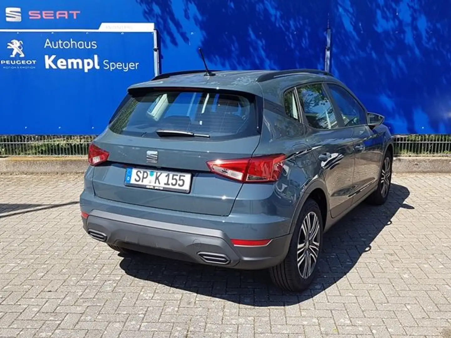 SEAT Arona 1.0 TSI OPF DSG Style Blau - 2