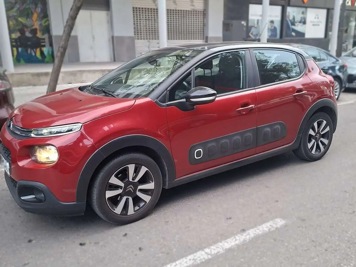 Citroen C3 PURETECH 60KW (82CV) FEEL Rojo - 2